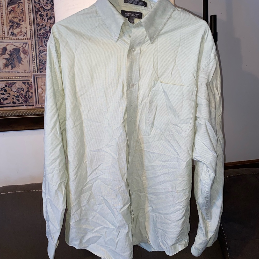 Green button down - Picture 1 of 2